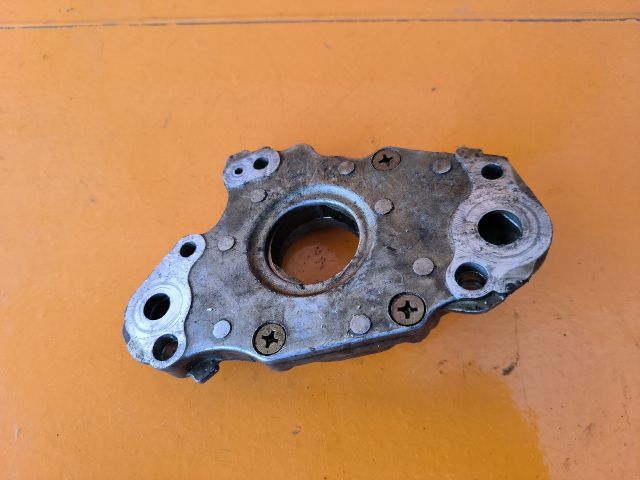 bontott TOYOTA COROLLA Olajszivattyú