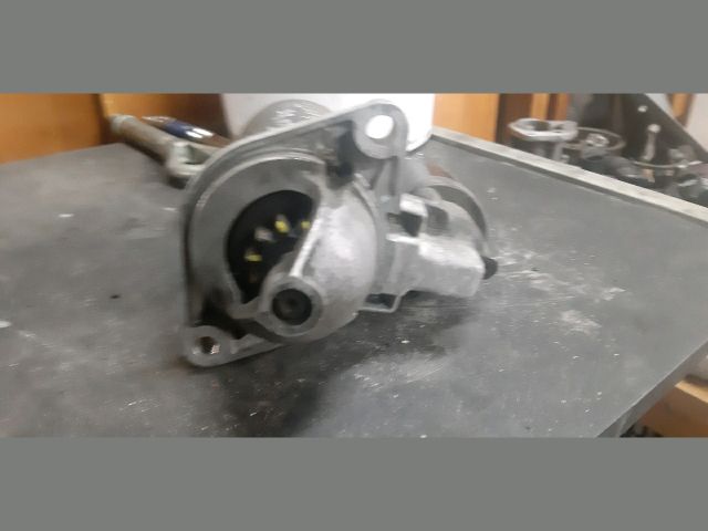 bontott TOYOTA COROLLA Önindító