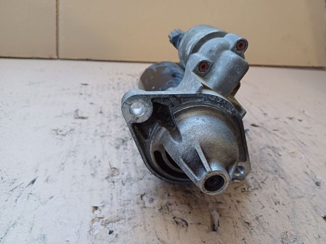 bontott TOYOTA COROLLA Önindító