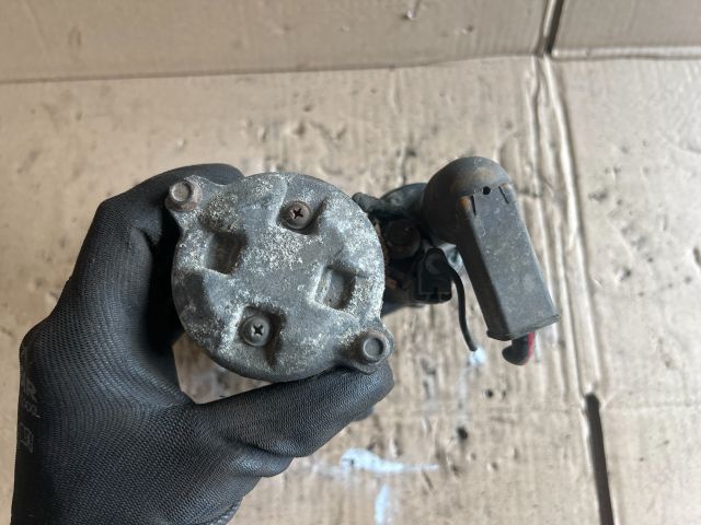 bontott TOYOTA COROLLA Önindító