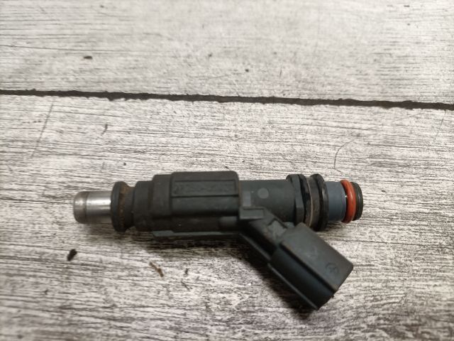 bontott TOYOTA COROLLA Porlasztó (1 db)