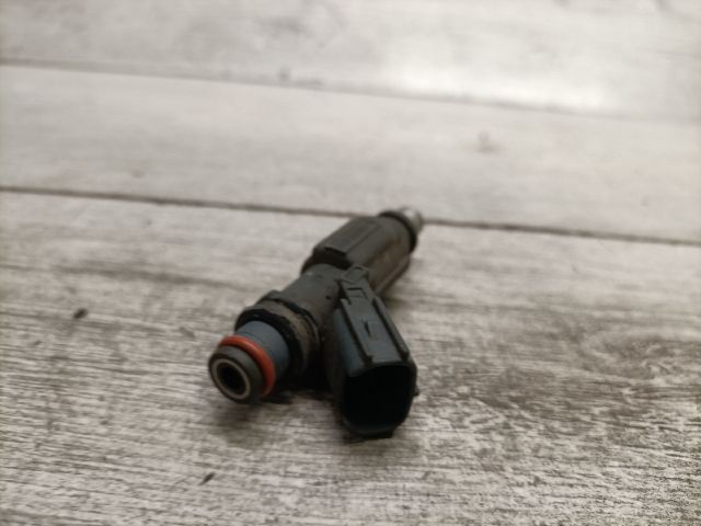 bontott TOYOTA COROLLA Porlasztó (1 db)