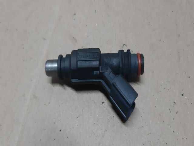 bontott TOYOTA COROLLA Porlasztó (1 db)