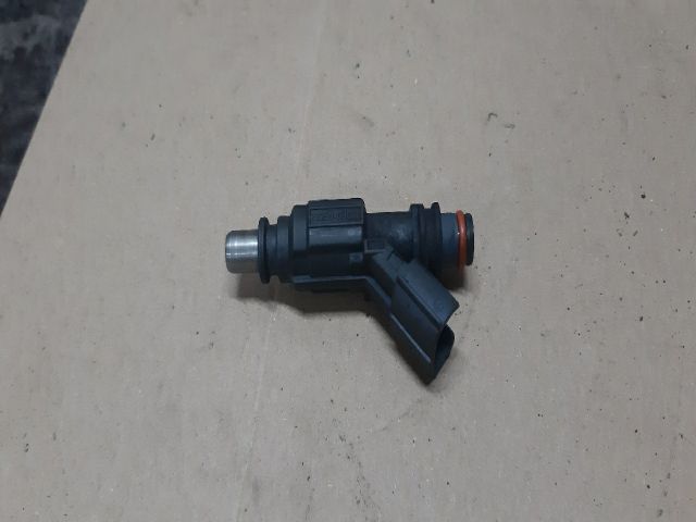 bontott TOYOTA COROLLA Porlasztó (1 db)