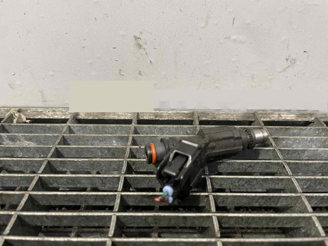 bontott TOYOTA COROLLA Porlasztó (1 db)