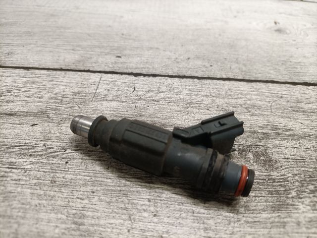 bontott TOYOTA COROLLA Porlasztó (1 db)