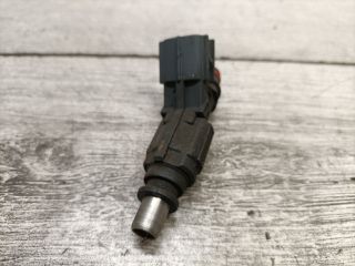 bontott TOYOTA COROLLA Porlasztó (1 db)