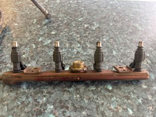 bontott TOYOTA COROLLA Porlasztó Sor / Híd