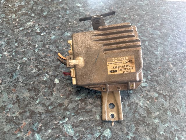 bontott TOYOTA COROLLA Szervó Szivattyú Elektronika