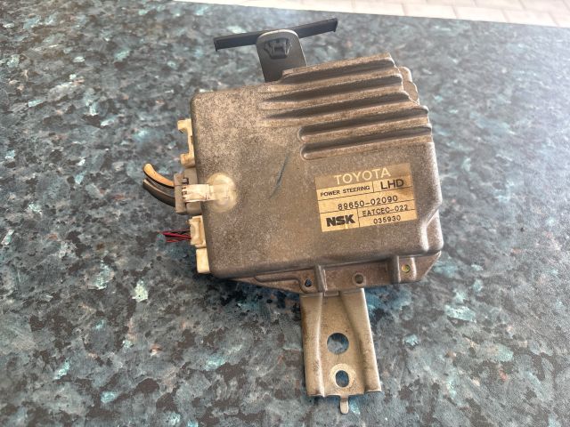 bontott TOYOTA COROLLA Szervó Szivattyú Elektronika