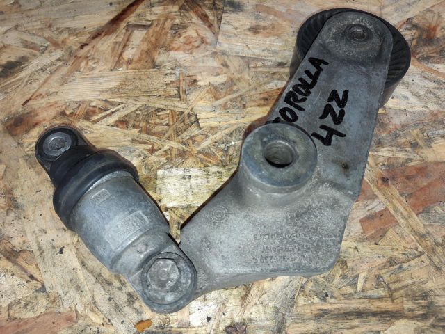 bontott TOYOTA COROLLA Szíjfeszítő Görgő