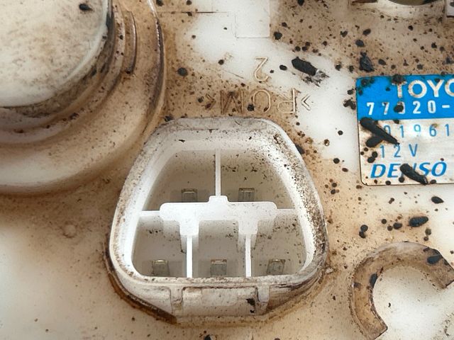 bontott TOYOTA COROLLA Üzemanyagszint Jeladó