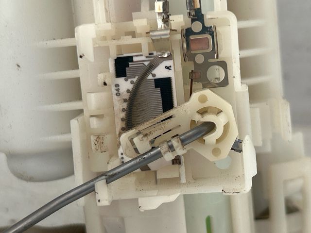 bontott TOYOTA COROLLA Üzemanyagszint Jeladó