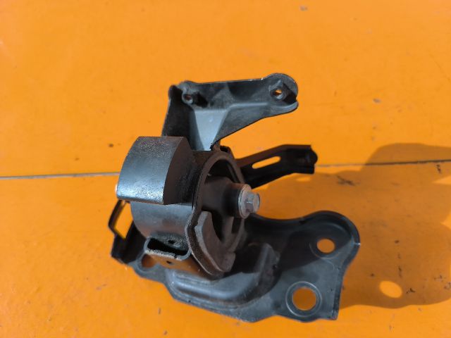 bontott TOYOTA COROLLA Váltó Tartó Bak (Pozíciófüggetlen)