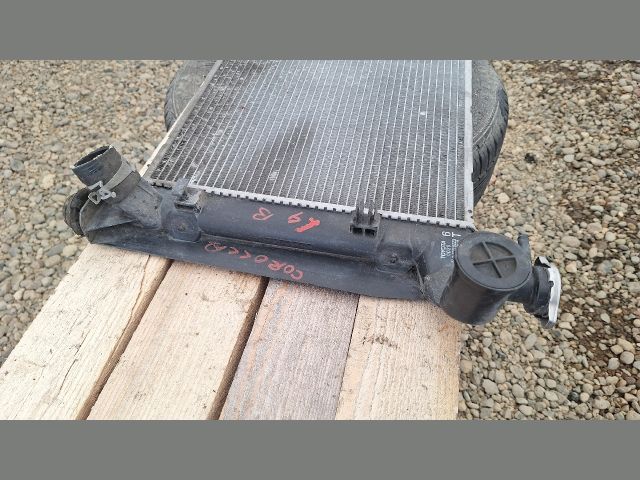bontott TOYOTA COROLLA Vízhűtő Radiátor (Klímás)