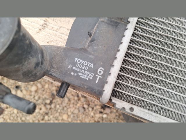 bontott TOYOTA COROLLA Vízhűtő Radiátor (Klímás)