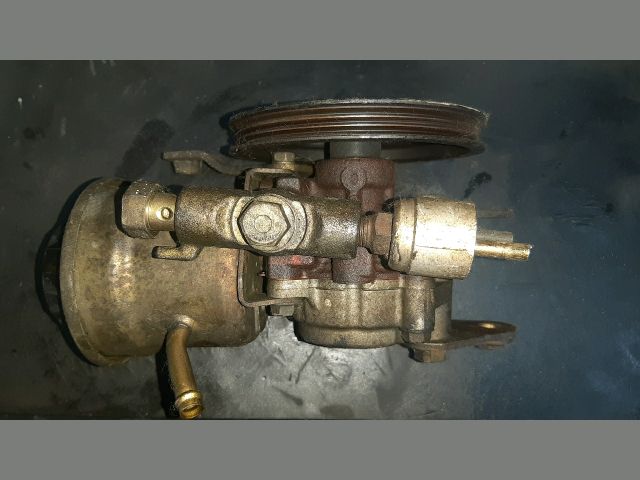 bontott TOYOTA COROLLA Kormányszervó Motor (Hidraulikus)