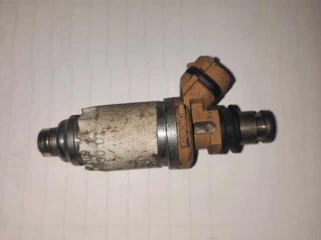 bontott TOYOTA COROLLA Porlasztó (1 db)