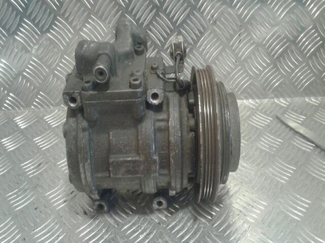 bontott TOYOTA COROLLA Klímakompresszor