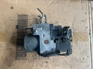 bontott TOYOTA COROLLA ABS Kocka