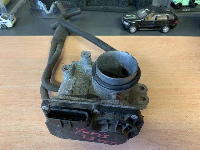 bontott TOYOTA COROLLA Fojtószelep (Elektromos)