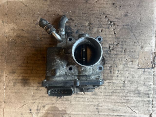 bontott TOYOTA COROLLA Fojtószelep (Elektromos)