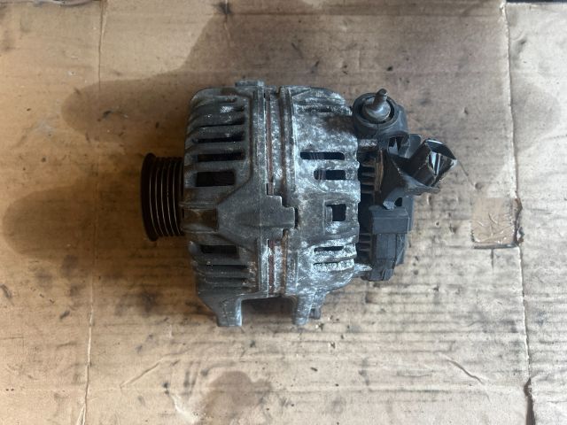 bontott TOYOTA COROLLA Generátor