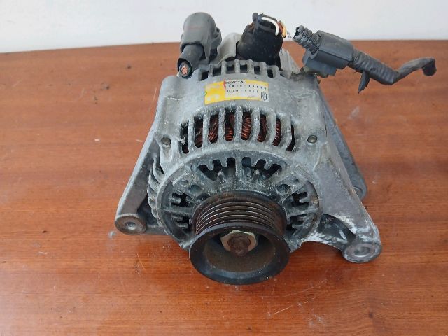 bontott TOYOTA COROLLA Generátor
