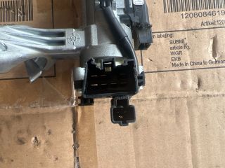 bontott TOYOTA COROLLA Gyújtáskapcsoló