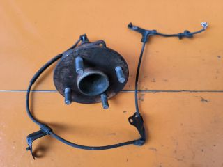 bontott TOYOTA COROLLA Jobb hátsó Kerékagy