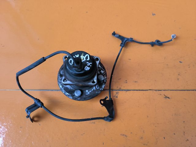 bontott TOYOTA COROLLA Jobb hátsó Kerékagy