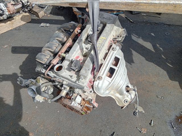 bontott TOYOTA COROLLA Komplett Motor (Segédberendezésekkel)