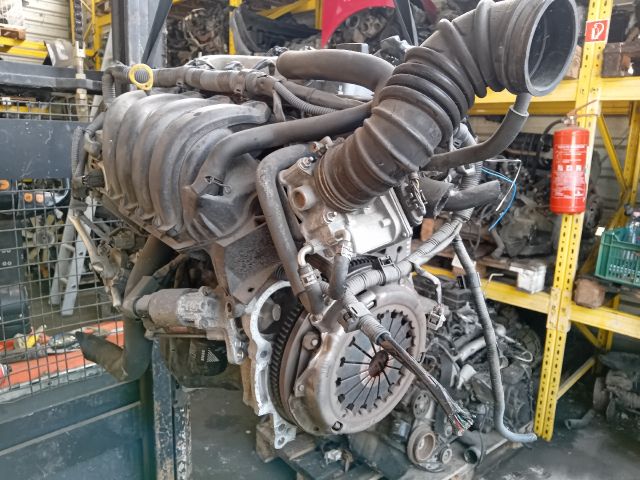 bontott TOYOTA COROLLA Komplett Motor (Segédberendezésekkel)