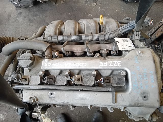 bontott TOYOTA COROLLA Komplett Motor (Segédberendezésekkel)