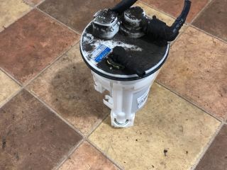 bontott TOYOTA COROLLA Üzemanyag Szivattyú