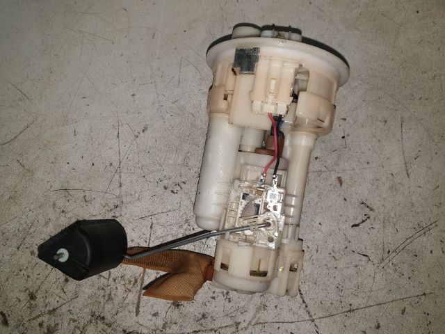 bontott TOYOTA COROLLA Üzemanyag Szivattyú