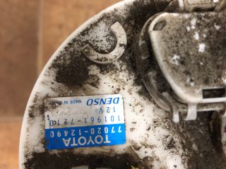 bontott TOYOTA COROLLA Üzemanyag Szivattyú