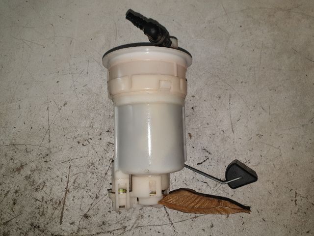 bontott TOYOTA COROLLA Üzemanyag Szivattyú