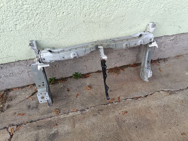 bontott TOYOTA COROLLA Homlokfal (Üres lemez)