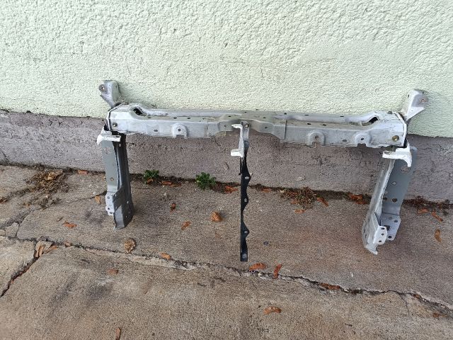 bontott TOYOTA COROLLA Homlokfal (Üres lemez)