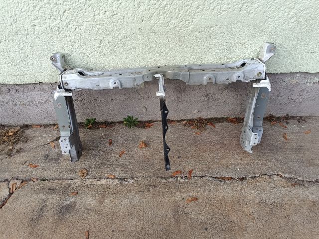 bontott TOYOTA COROLLA Homlokfal (Üres lemez)