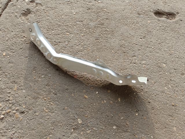 bontott TOYOTA COROLLA Homlokfal (Üres lemez)