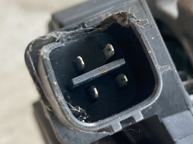 bontott TOYOTA COROLLA Generátor