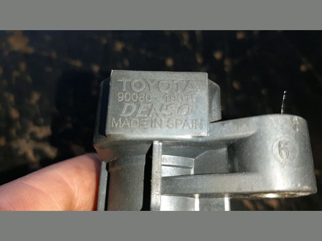 bontott TOYOTA COROLLA Gyújtótrafó