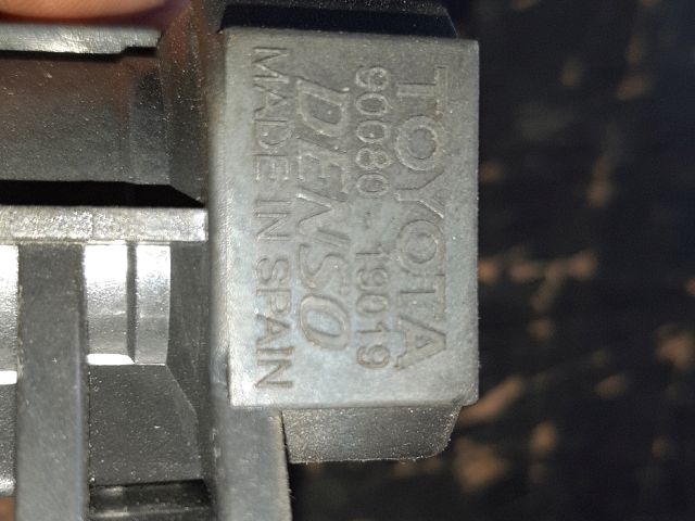 bontott TOYOTA COROLLA Gyújtótrafó