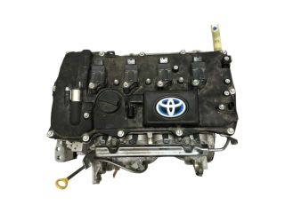 bontott TOYOTA COROLLA Motor (Fűzött blokk hengerfejjel)