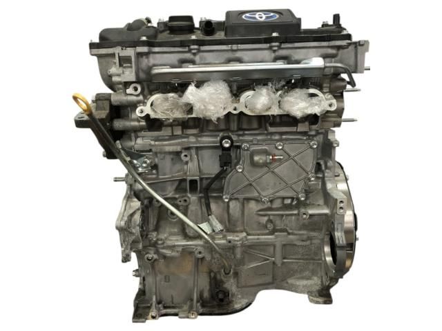 bontott TOYOTA COROLLA Motor (Fűzött blokk hengerfejjel)