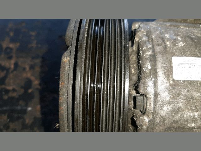 bontott TOYOTA COROLLA Klímakompresszor