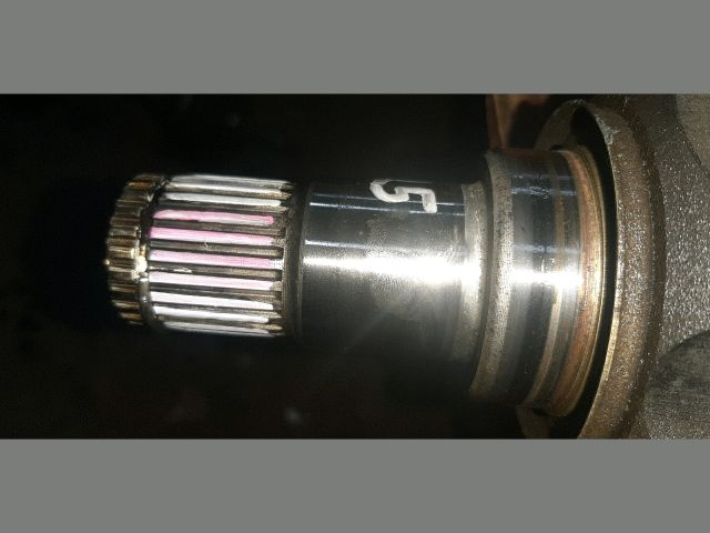 bontott TOYOTA COROLLA Bal Féltengely