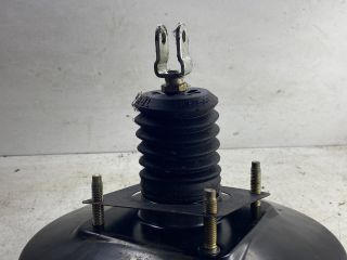 bontott TOYOTA COROLLA Fékrásegítő